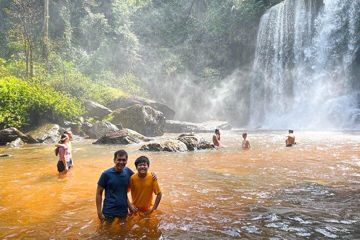 Full Day Banteay Srei, Beng Mealea and Kulen Mountain with Picnic