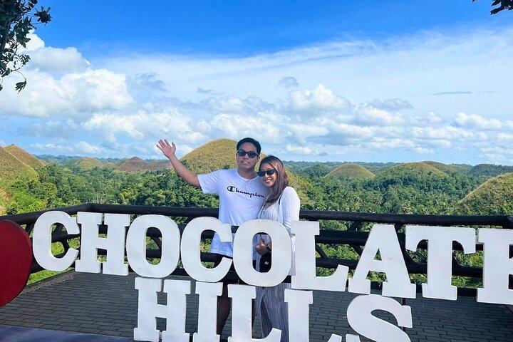 Bohol Chocolate Hills, Tarsiers & Loboc River Shared Tour
