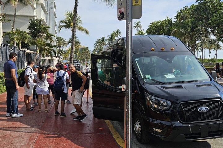 Miami Insider: Small Group City Tour with Optional Boat Cruise