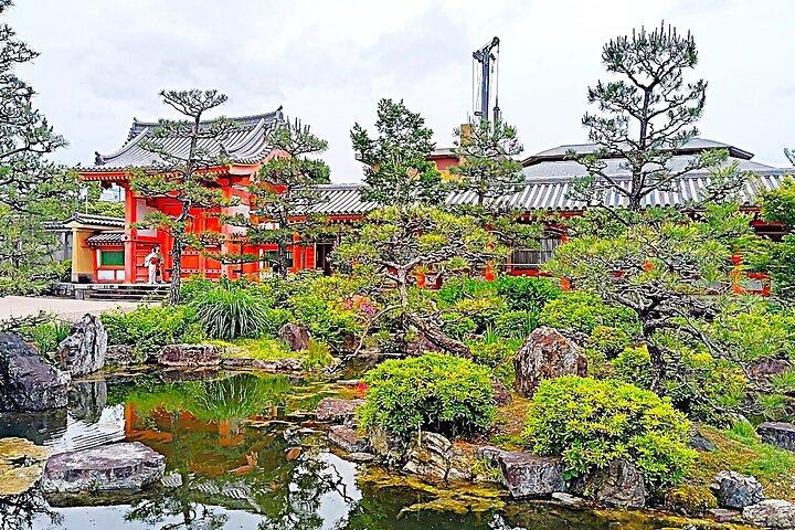 Kyoto: 1,001 Kannon Statues at Sanjūsangen-dō Temple