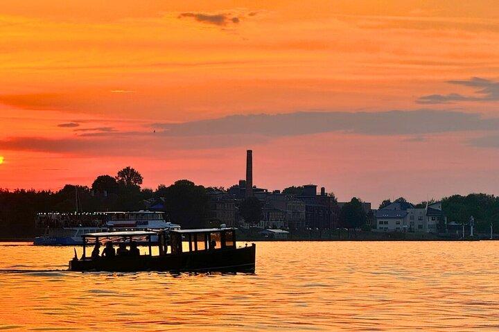 Riga: Private Riga canal boat tour with Welcome Drinks