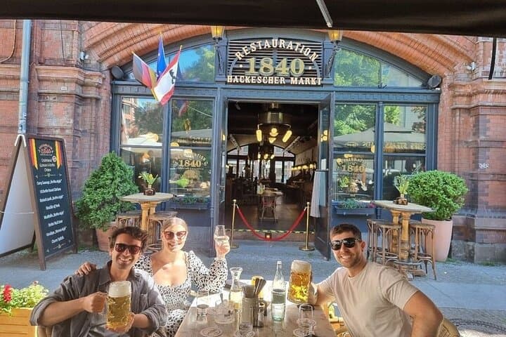 Berlin Beers & Battlefields Tour: War History and German Beer