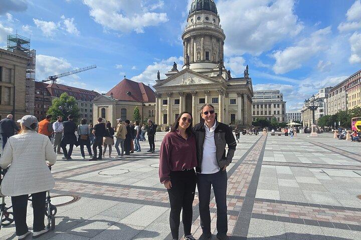 Berlin VIP TOUR - Private Bus Tour including Chauffeur and Guide