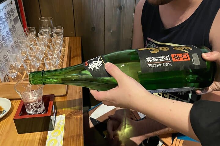 Fushimi Kyoto Walking Tour with Sake Tasting and Canal Boat Ride