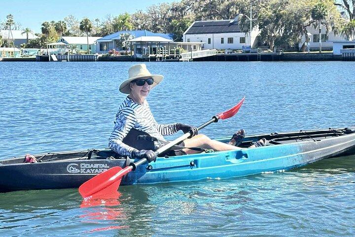 Crystal River: Three Sisters Single Kayak Dry Tour