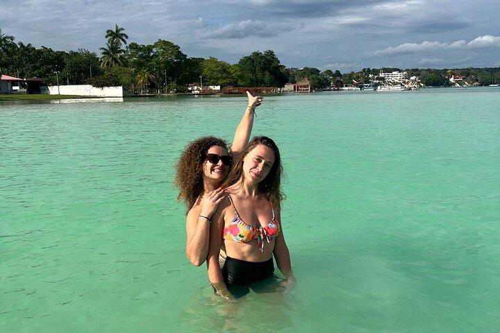 Collective tour of the Rapids of Bacalar in Pontoon