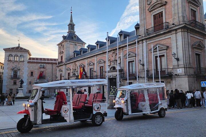 Madrid Tuk Tuk & Olé Experience – Private 1.5h Cultural Tour