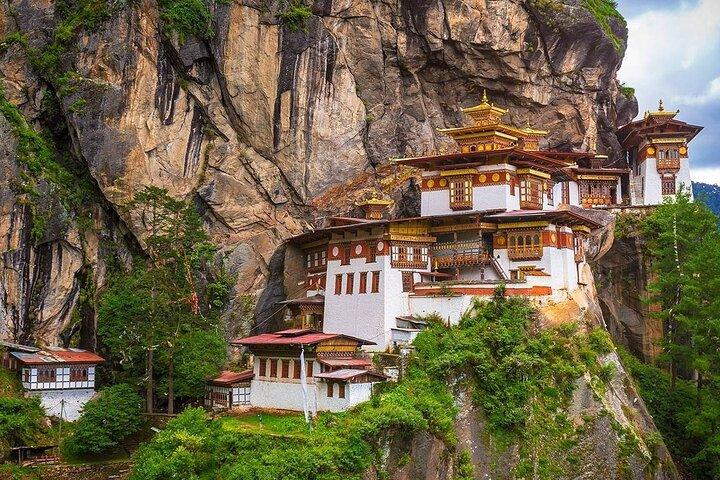 Customized 10 Days Bhutan Family Tour from Paro (Private)