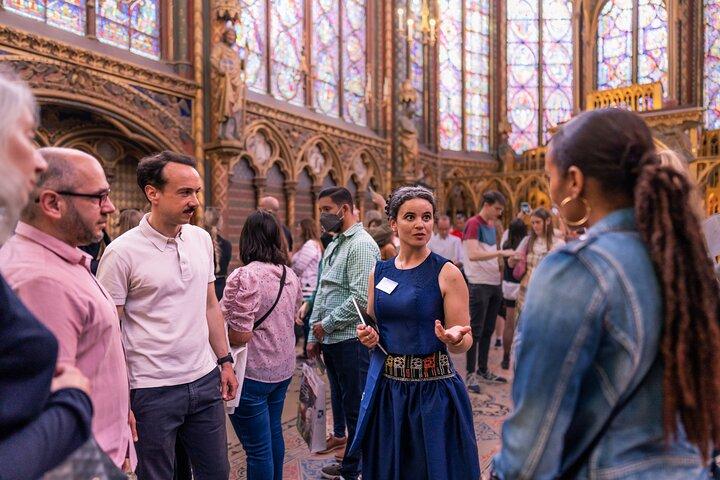 Paris Sainte Chapelle Small Group Tour with Skip the Line