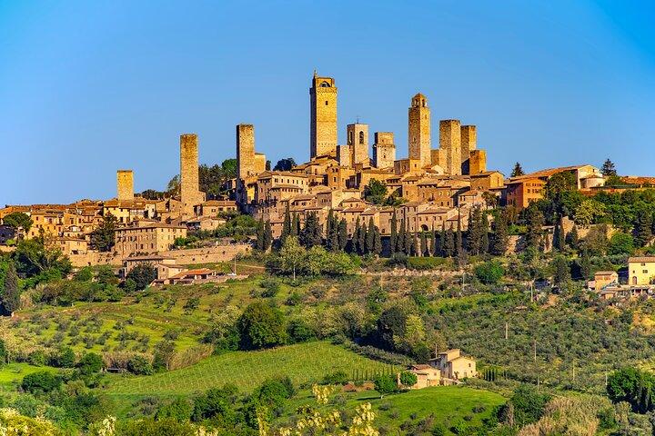 Quick Tuscan escape from Florence: San Gimignano &Wine Experience
