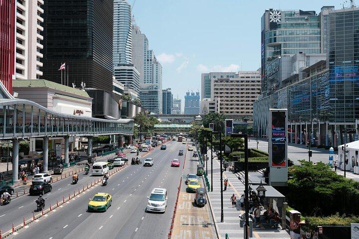 Private Bangkok Airport Transfer by Comfortable SUV