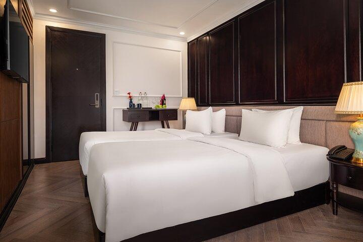 Hanoi : Halong & Lan Ha Bay Luxury 5-Star Balcony Cruise (2D1N)