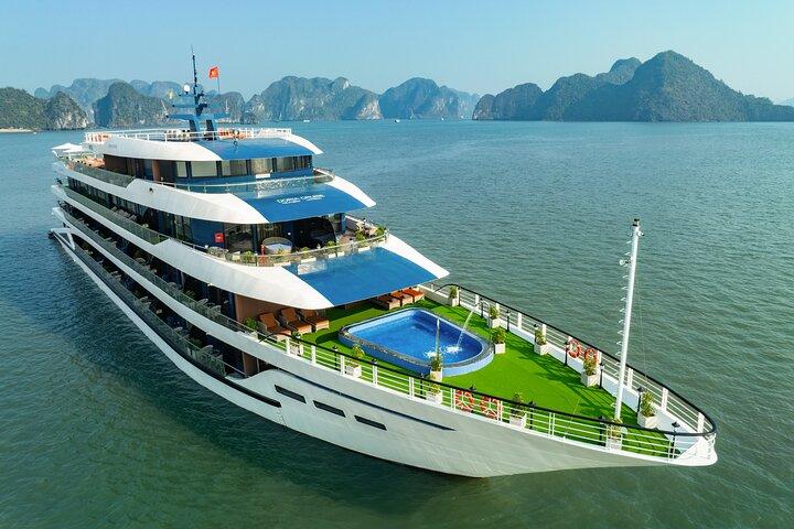 Doria Cruise New Top Luxury Halong Bay Overnight Cruises (2D1N)