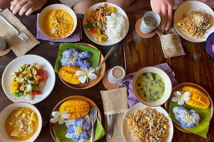 Cooking Morning Class Chiang Mai Visit Organic Garden and Market
