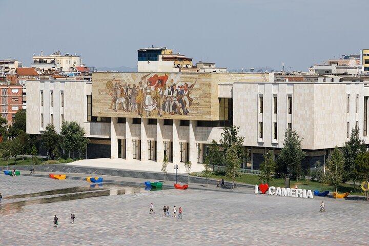 Bike Tour Tirana with Local Guide in English or Czech