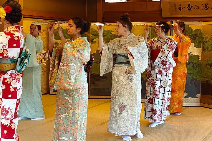 Authentic Japanese Dance Experience in Kyoto