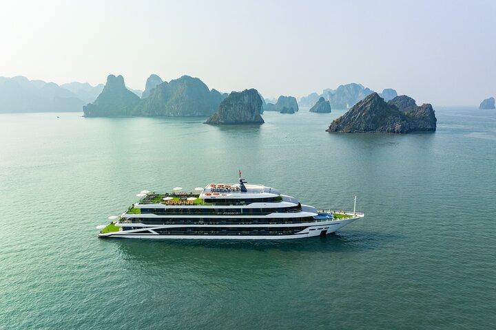 Luxury 2D1N Ha Long and Lan Ha Bay Cruise with 2-Way Transfer