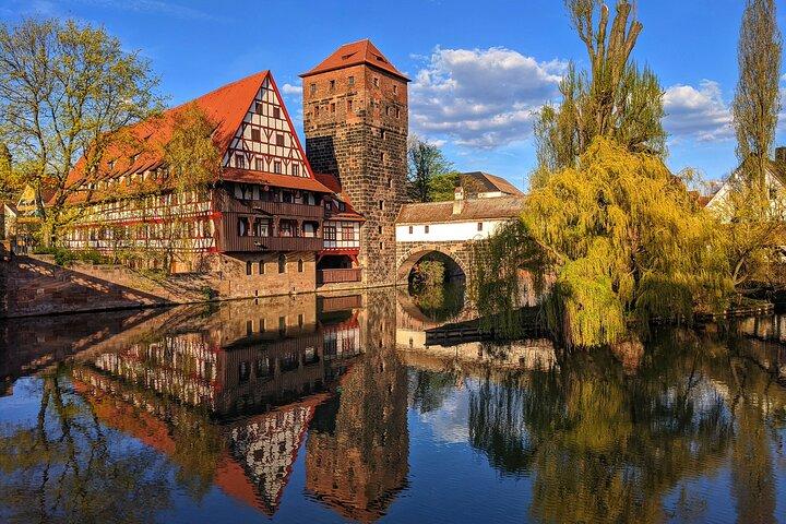 Private transfer from Berlin to Nuremberg with 2h of Sightseeing