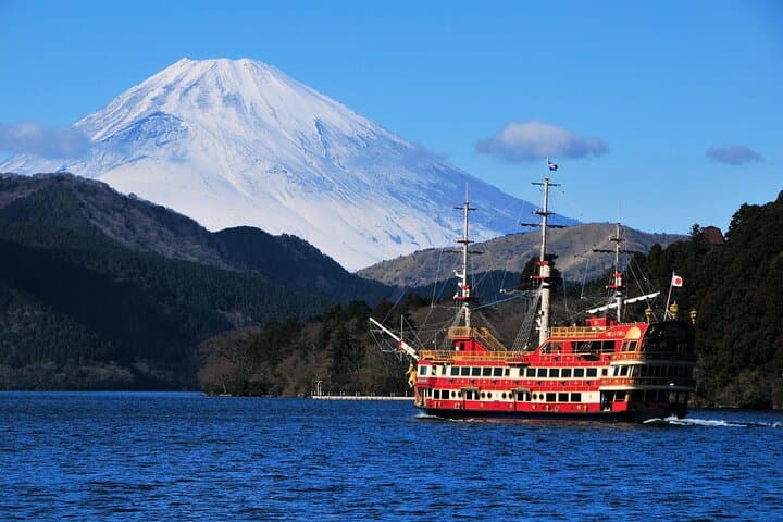 Hakone, Shirakawago, Kanazawa 4 Days Bus Tour from Tokyo to Kyoto
