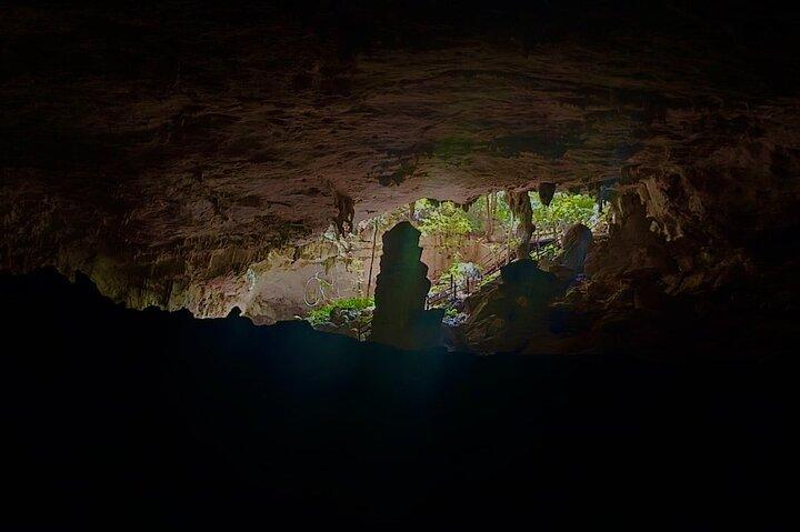 Altun Ha Mayan Ruins and Cave Tubing With Belize Landquest