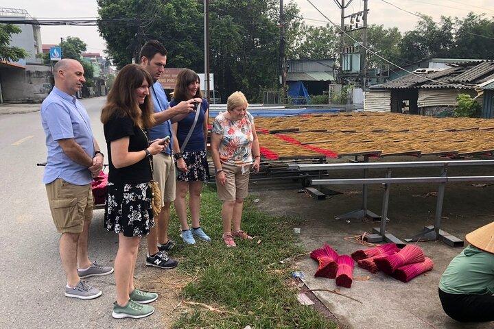 Hanoi: Quang Phu Cau Incense Village & Ninh Binh Small Group Tour
