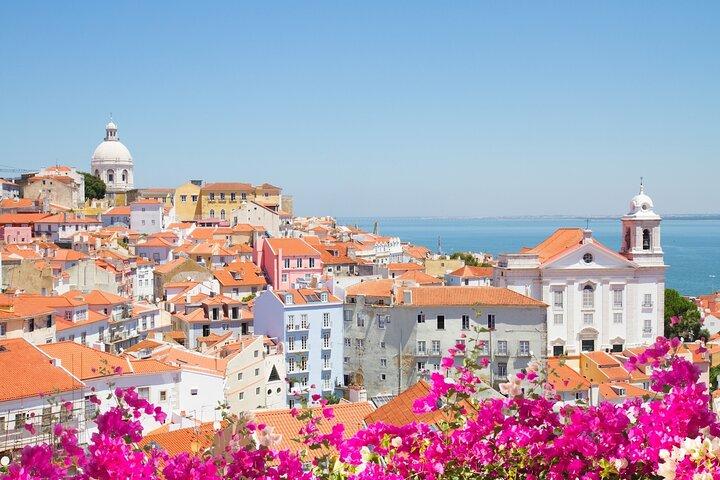 Private Transfer from Madrid to Lisbon with 2 hours for sightseeing