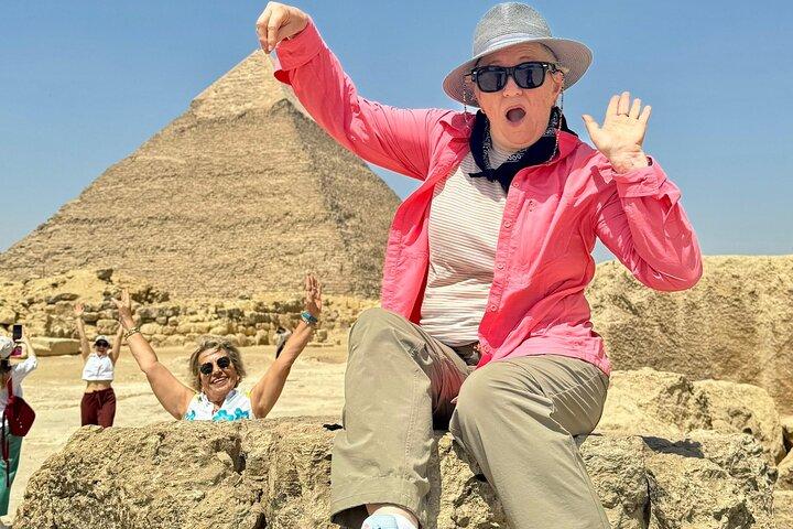 Private Guided Tour Saqqara ,Memphis ,Giza pyramids and Sphinx