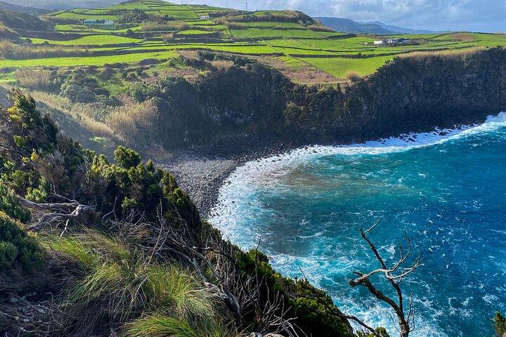 Terceira Island: Baías da Agualva Hike + Picnic + Biscoitos
