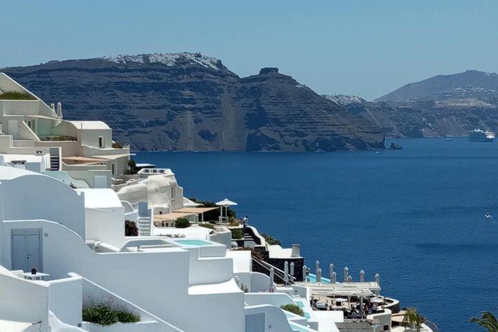 Private Transfer from Santorini Airport to all destination