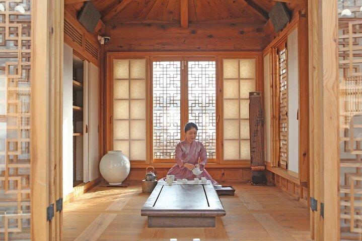 Rakkojae Seoul Hanbok Traditional Tea Ceremony One Day Class