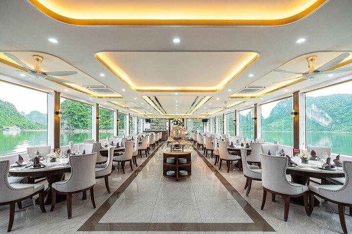 Hanoi : Halong Bay 5-Star Day Cruise Caves, Swim, Kayak & Buffet