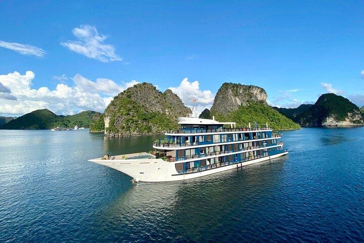 3-Day Explore Lan Ha Bay & Viet Hai Village with 5-star Cruise