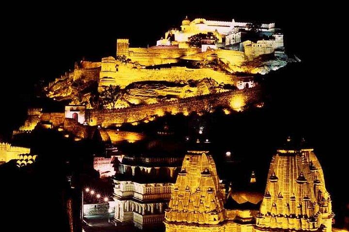 Private Kumbhalgarh and Ranakpur Tour from Udaipur