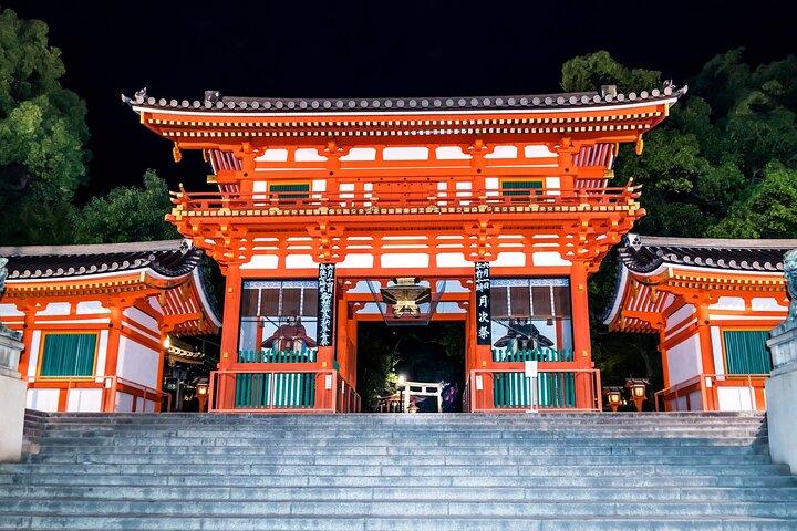 Gion Night Tour Stories of Geisha and Maiko