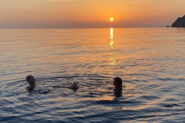 Small Group Cinque Terre Sunset Boat Tour with Prosecco and Swim