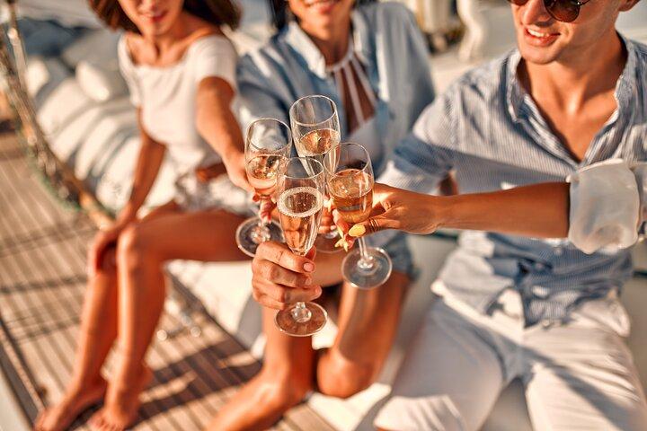 Sail Taste Connect a Semi Private Sailing with Seafood and Wine
