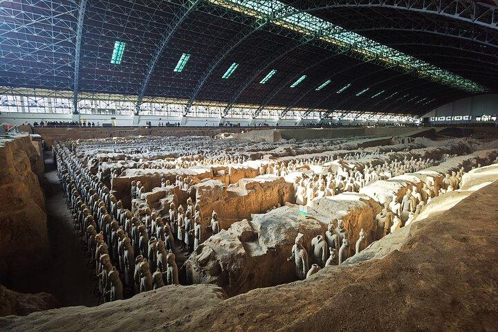 Xian Day Tour to Terracotta Warriors from Beijing, with City Wall