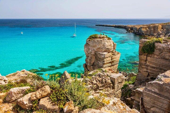 Egadi Islands Tour Favignana Levanzo by Boat with Lunch from Trapani