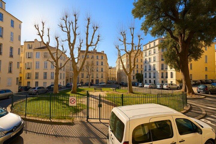Marseille City Self-Guided Walking Tour