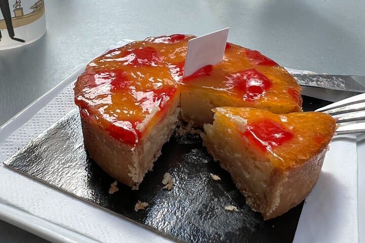 Pastries & Stories of Lyon with a Local Guide