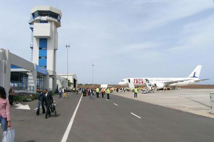 Praia: Airport and Hotel Transfer & Assistance
