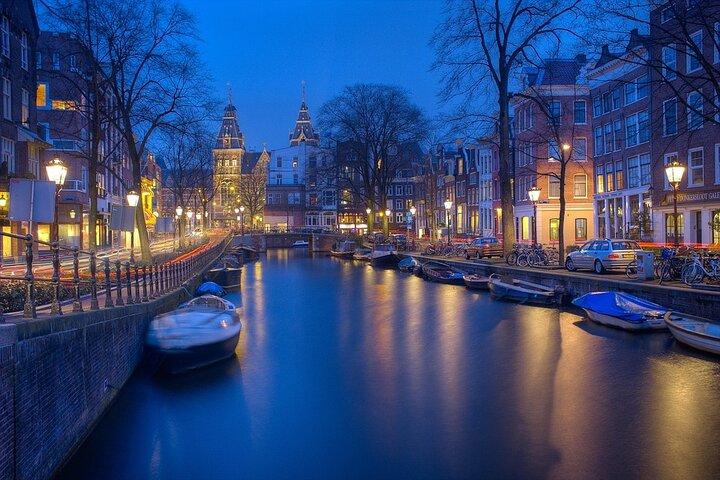Private Tour in Amsterdam, luxury Canal Cruise and Rijksmuseum