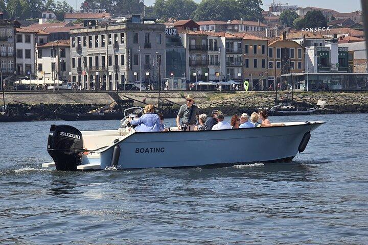 Porto: Douro River Boat Cruise with Port Wine and Snacks