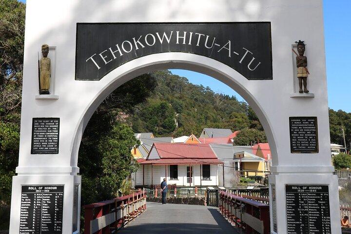 Whakarewarewa Village Guided Tour