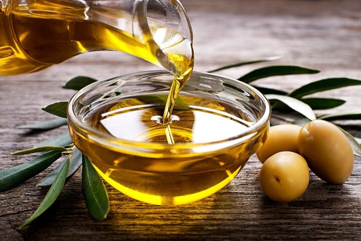 Athens Olive Oil and Herbs Tasting at Athens Oldest Distillery