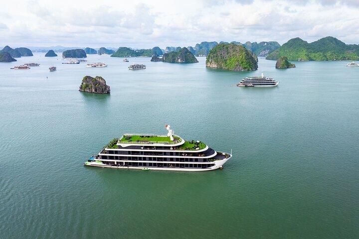 Lan Ha Bay and Halong Bay Luxury Overnight Cruise 2D1N from Hanoi