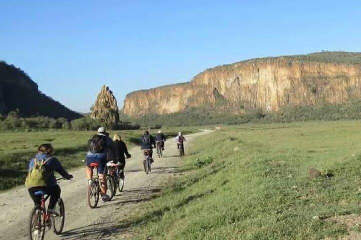 Lake Naivasha and Hellsgate Day Tour from Nairobi
