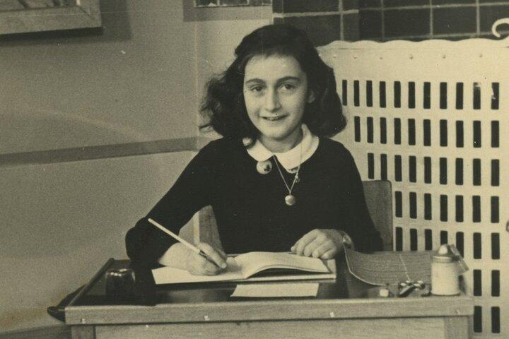 Anne Frank Walking Tour in Amsterdam