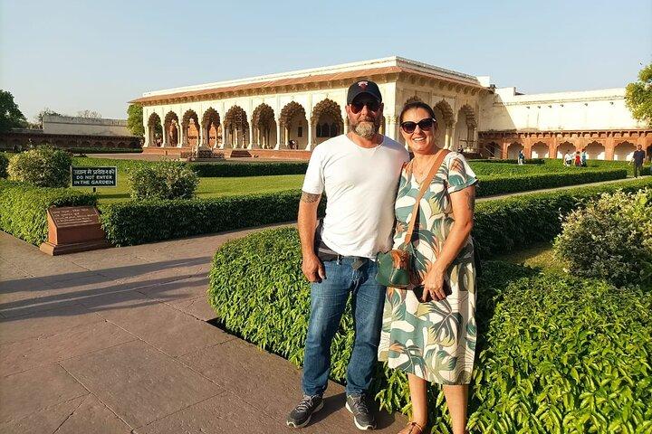 Skip the Line Taj Mahal & Agra Tour by Car