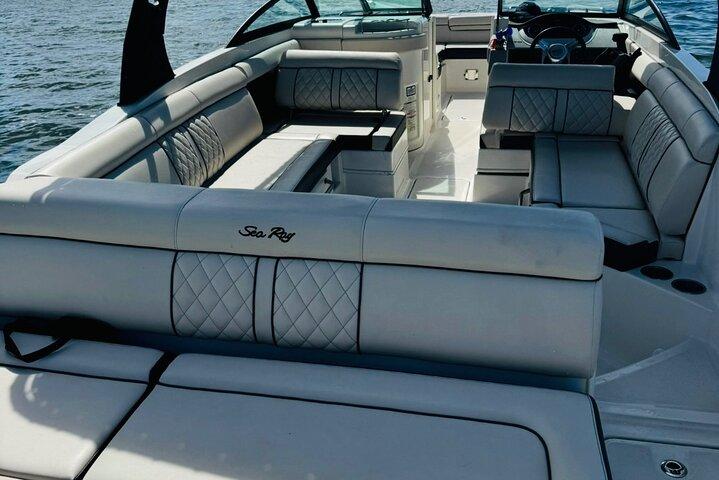 2-Hours Private Miami Boat Rental With Champagne